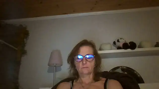 Snapshot of Valinella chatting on October 2, 5:53 pm Valinella online show from October 2, 5:53 pm