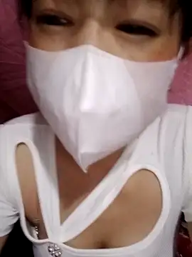 Snapshot of VanGau031694 chatting on September 9, 2:33 am VanGau031694 online show from September 9, 2:33 am