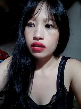 Snapshot of VanGau031694 chatting on October 6, 7:06 am VanGau031694 online show from October 6, 7:06 am