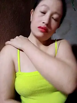 Snapshot of VanGau031694 chatting on October 13, 6:24 am VanGau031694 online show from October 13, 6:24 am