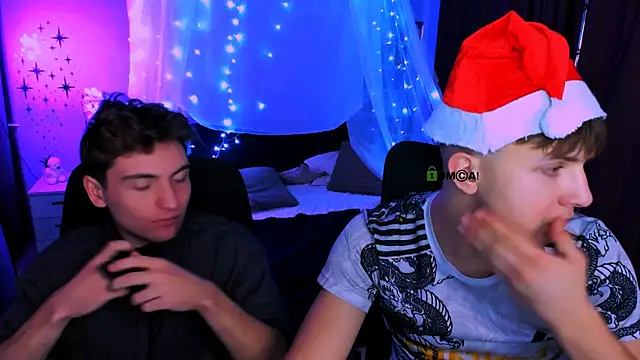 travis wolf  online show from December 14, 8:13 pm