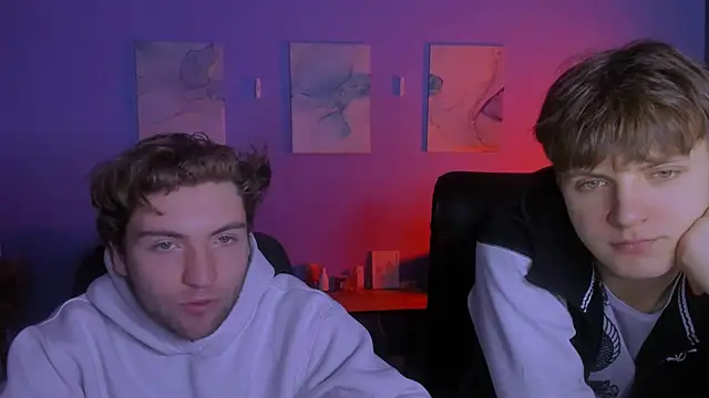 travis wolf  online show from February 26, 9:41 am