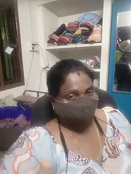 Snapshot of Tamil_Kavitha10 chatting on June 5, 8:47 pm Tamil Kavitha10 online show from June 5, 8:47 pm