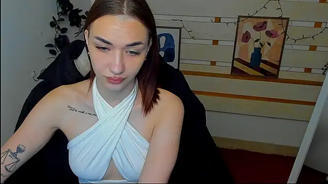 Snapshot of Bella_Night4 chatting on April 20, 6:38 am Bella Night4 online show from April 20, 6:38 am