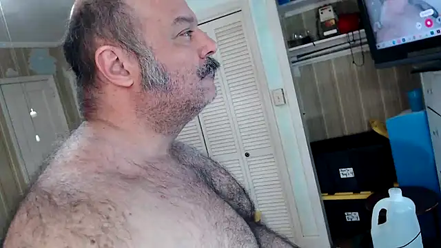 bullmusclejoe online show from April 19, 10:34 pm