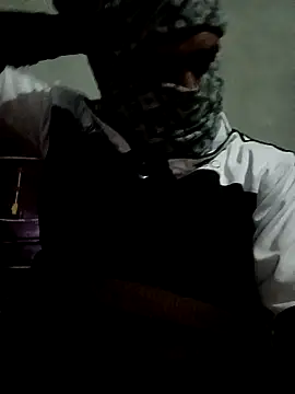 Manjit009 online show from December 5, 6:26 pm