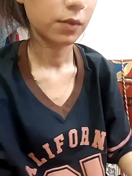 Snapshot of siya_rani67 chatting on May 25, 2:34 pm siya rani67 online show from May 25, 2:34 pm