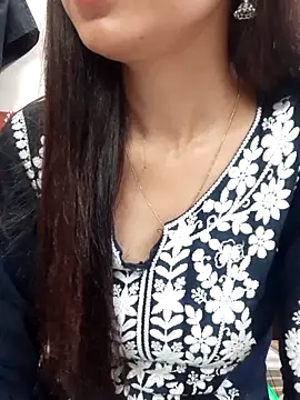 Snapshot of siya_rani67 chatting on May 31, 10:22 am siya rani67 online show from May 31, 10:22 am