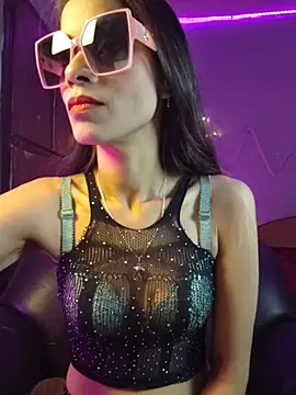 royeoy22 online show from April 4, 11:29 am