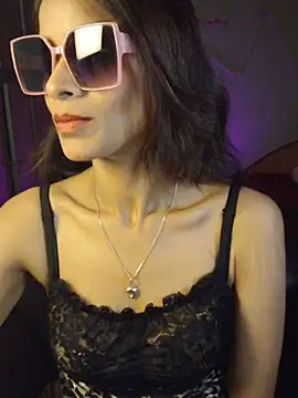 Snapshot of royeoy22 chatting on May 26, 7:48 am royeoy22 online show from May 26, 7:48 am