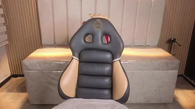  Mia Evans 1 online show from April 18, 7:58 pm