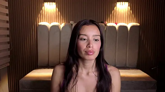  Mia Evans 1 online show from April 21, 7:39 pm