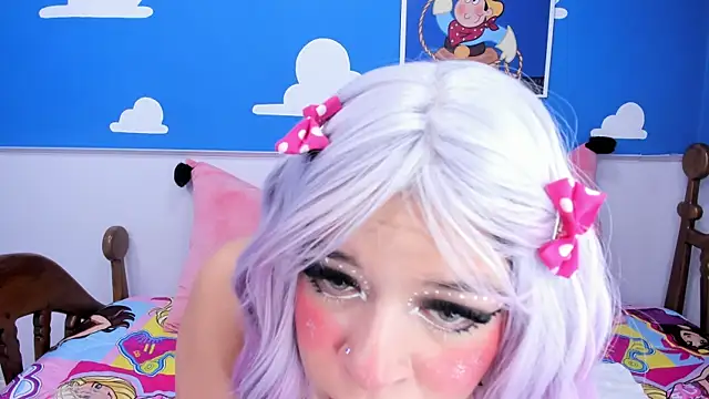 miss  evolet online show from December 2, 11:04 am