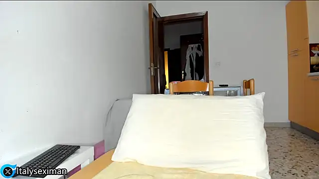 The Fenix xxx online show from April 2, 6:44 am