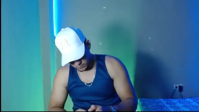 Snapshot of massimo_vidal_ chatting on November 21, 2:16 pm massimo vidal online show from November 21, 2:16 pm