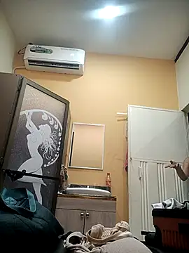 Snapshot of SaraBust chatting on October 22, 3:12 pm SaraBust online show from October 22, 3:12 pm