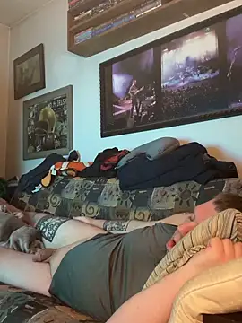 Stephanie1984 online show from February 9, 4:38 am