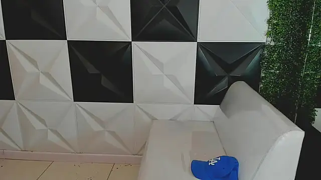 bull cam online show from October 4, 6:50 pm