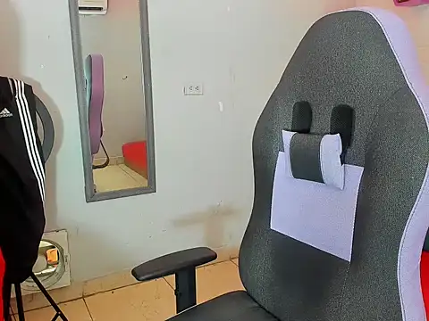 bull cam online show from October 15, 7:25 pm