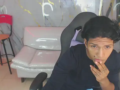 bull cam online show from November 2, 3:25 pm