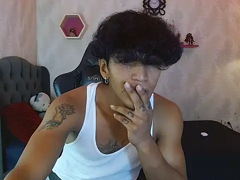 bull cam online show from November 12, 5:13 pm