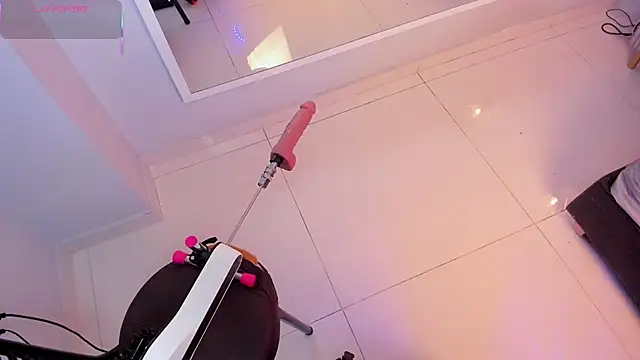 Snapshot of Mia_Valentine_ chatting on November 7, 10:21 pm Mia Valentine online show from November 7, 10:21 pm