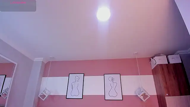 Snapshot of Mia_Valentine_ chatting on November 26, 8:21 pm Mia Valentine online show from November 26, 8:21 pm