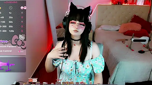 Lunyhose online show from November 27, 8:00 pm