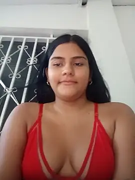 daringxxxhot online show from September 27, 10:37 pm