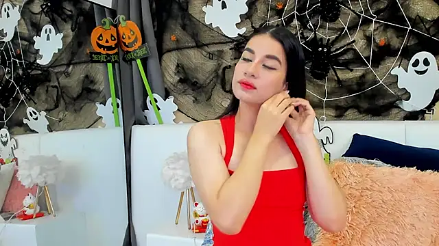 Snapshot of MiaDunoff chatting on October 29, 9:16 pm MiaDunoff online show from October 29, 9:16 pm