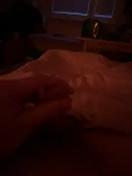 Youngyguy online show from December 19, 3:08 pm