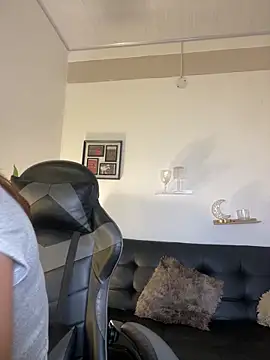 Snapshot of RedVelvet_Dream chatting on November 25, 9:59 pm RedVelvet Dream online show from November 25, 9:59 pm