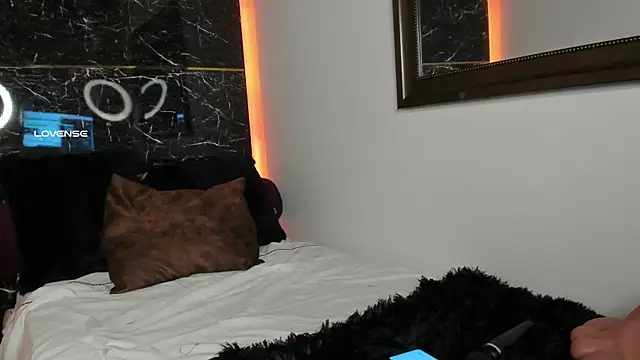 Snapshot of charlotte_line chatting on October 27, 6:34 pm charlotte line online show from October 27, 6:34 pm