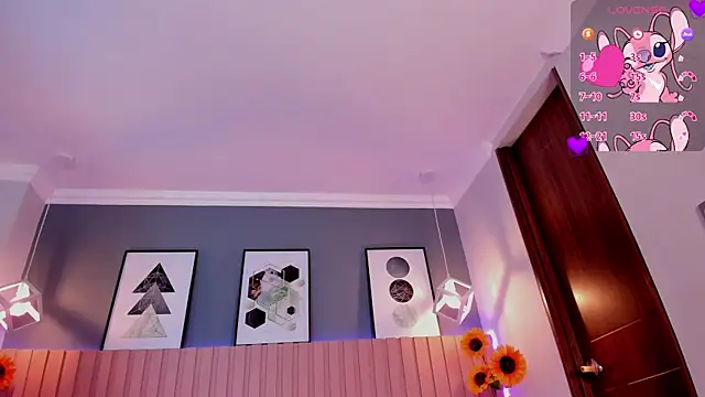 Nina Ford online show from December 17, 3:12 am