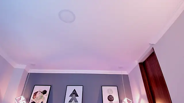 Nina Ford online show from April 25, 3:20 am