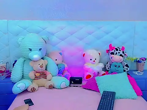 Snapshot of hanna_sweett34 chatting on September 20, 6:09 pm hanna sweett34 online show from September 20, 6:09 pm