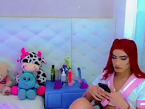 Snapshot of hanna_sweett34 chatting on October 26, 12:05 am hanna sweett34 online show from October 26, 12:05 am