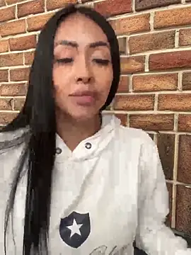 MarianaSandoval27 online show from March 9, 6:12 pm