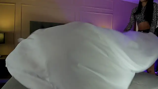 ALICESANDOVAL online show from November 27, 11:23 am