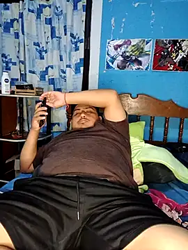 Snapshot of ramito1007 chatting on December 1, 4:17 am ramito1007 online show from December 1, 4:17 am