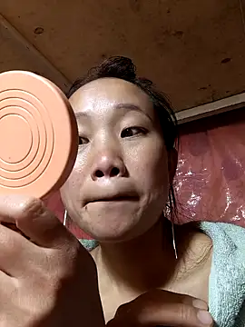 Snapshot of liu-liusexy chatting on October 28, 1:14 pm liu-liusexy online show from October 28, 1:14 pm