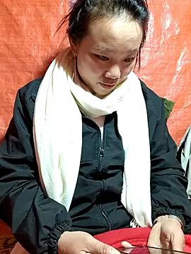 Snapshot of liu-liusexy chatting on December 5, 2:47 pm liu-liusexy online show from December 5, 2:47 pm