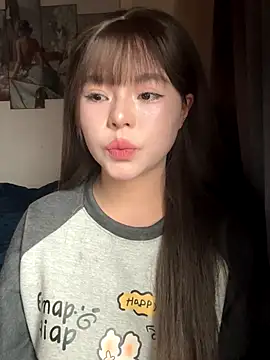 Snapshot of SarahBeii chatting on December 14, 3:45 am SarahBeii online show from December 14, 3:45 am