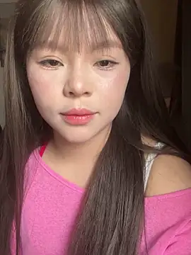 Snapshot of SarahBeii chatting on December 23, 3:48 am SarahBeii online show from December 23, 3:48 am