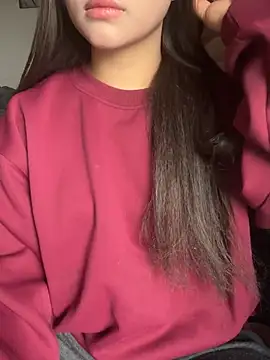 Snapshot of SarahBeii chatting on January 17, 3:33 am SarahBeii online show from January 17, 3:33 am