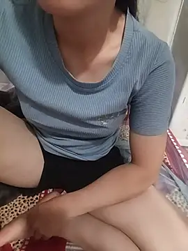 Phinminlisa online show from June 13, 2:59 pm