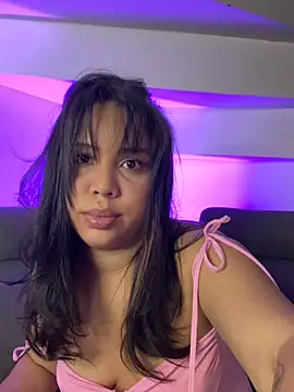 Snapshot of P_A_U_L_I_N_A_ chatting on June 1, 2:02 am P A U L I N A online show from June 1, 2:02 am