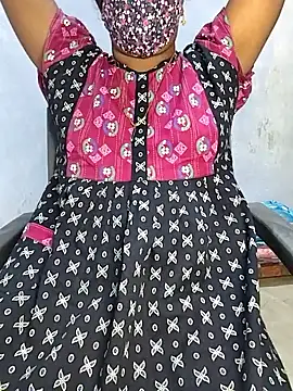 umashreetamil online show from September 13, 6:40 pm