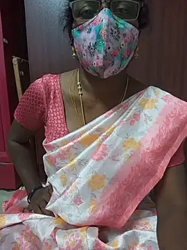 Snapshot of umashreetamil chatting on June 9, 9:32 am umashreetamil online show from June 9, 9:32 am