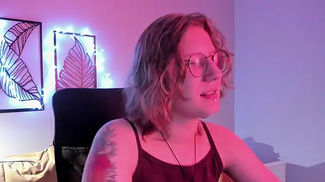 Hailey Foxy online show from November 18, 9:03 am